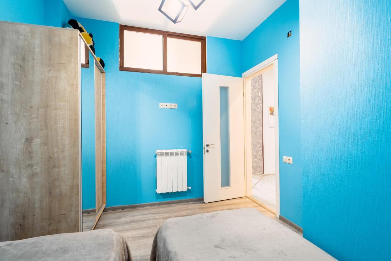 Nice Batumi Apartment Bagian luar foto