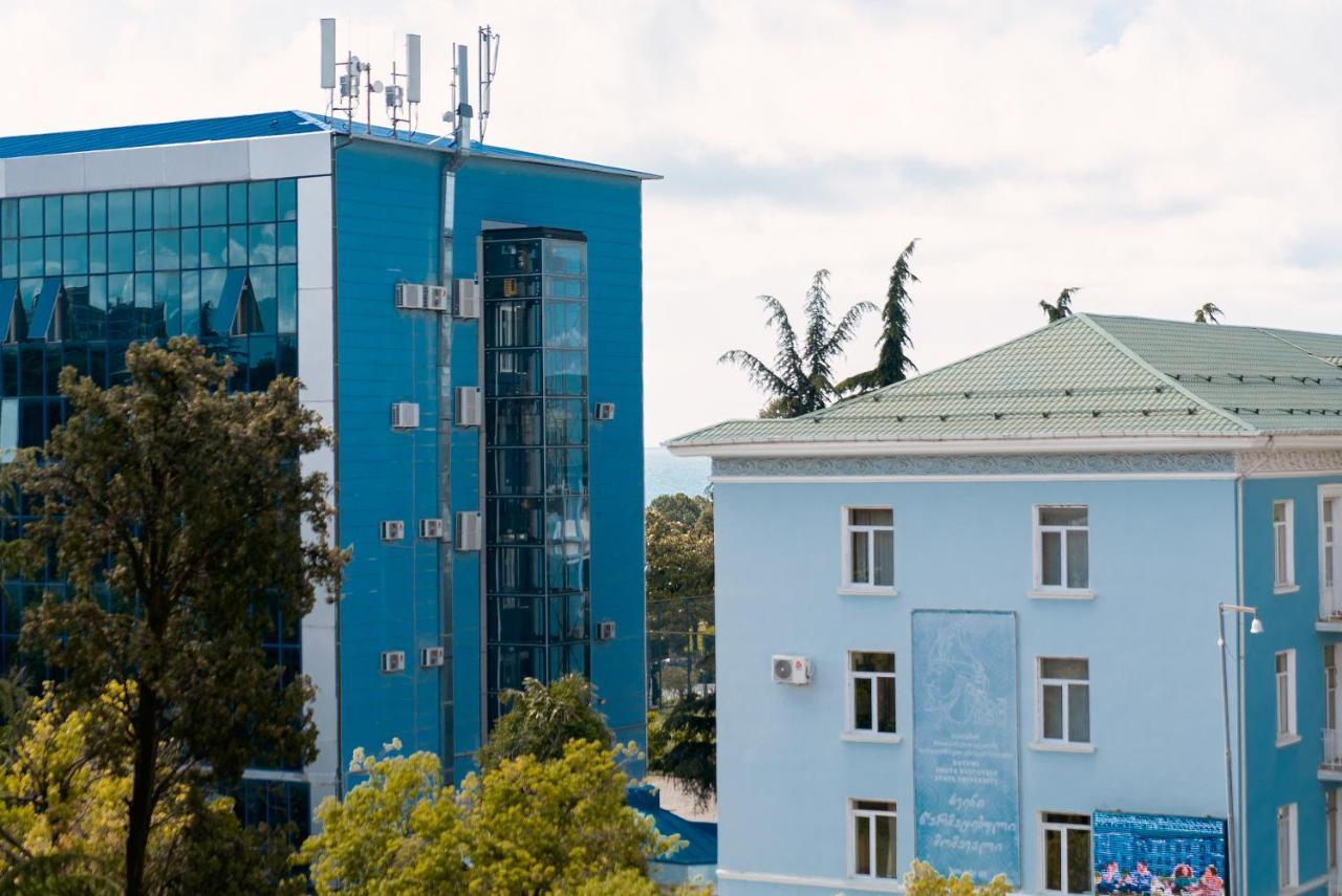 Nice Batumi Apartment Bagian luar foto